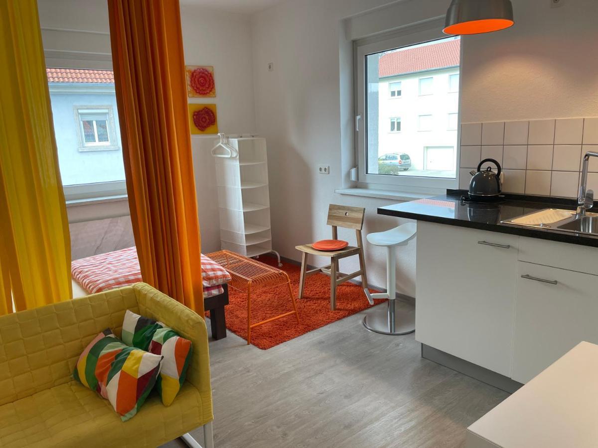 Altstadt Naehe 7 Min Fussweg Ueber Alte Maibruecke Zu Pension Mit Balkon & Garten, Ideal For Long Stay, Relocation Ochsenfurt Exterior photo