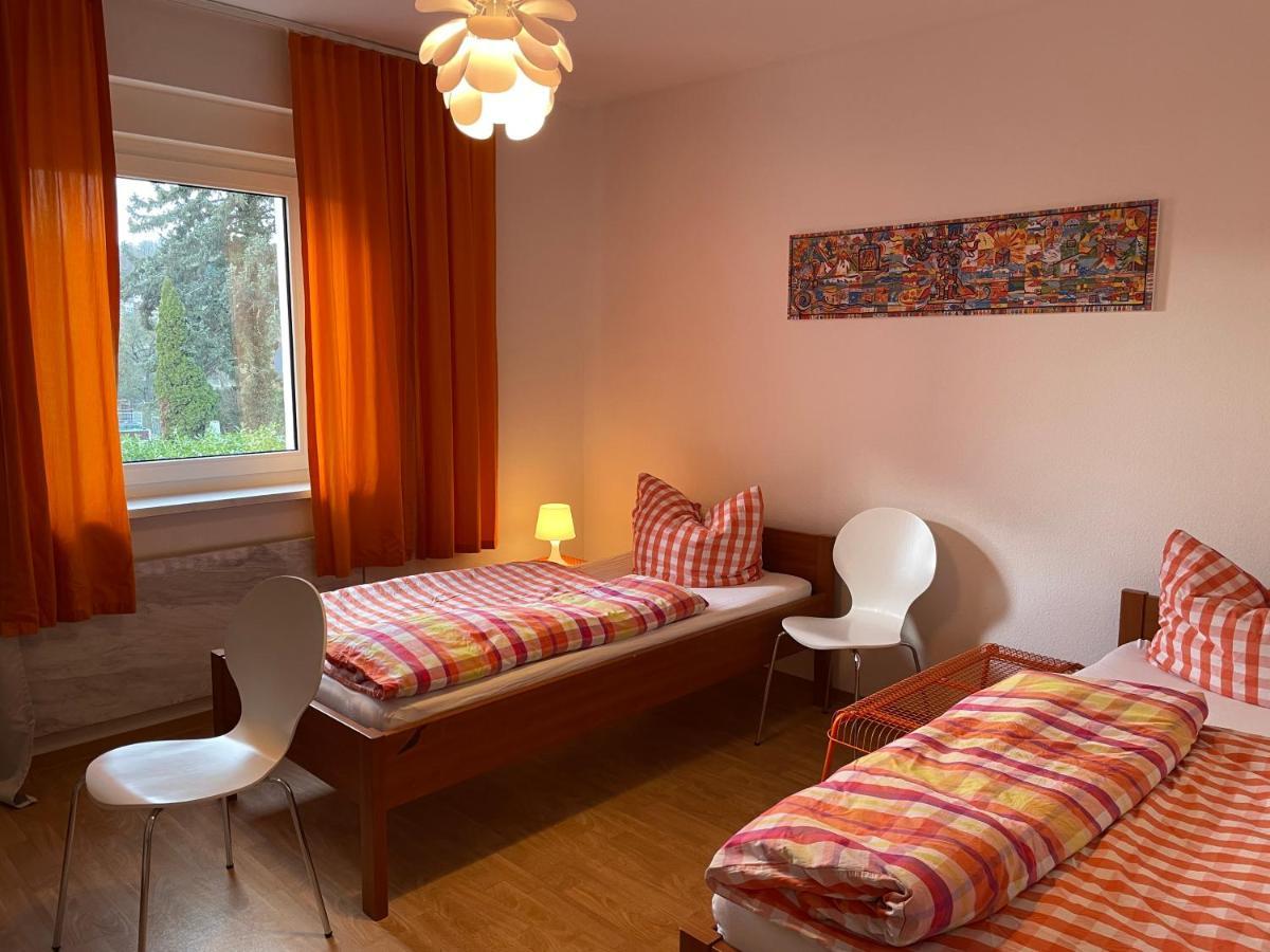 Altstadt Naehe 7 Min Fussweg Ueber Alte Maibruecke Zu Pension Mit Balkon & Garten, Ideal For Long Stay, Relocation Ochsenfurt Exterior photo
